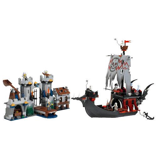 LEGO Skeleton Ship Attack